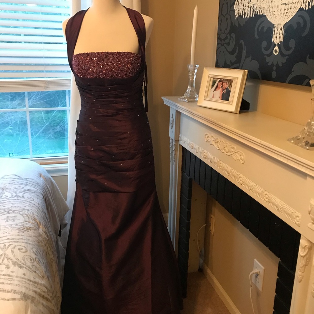 Sequined bodice gown sz 8